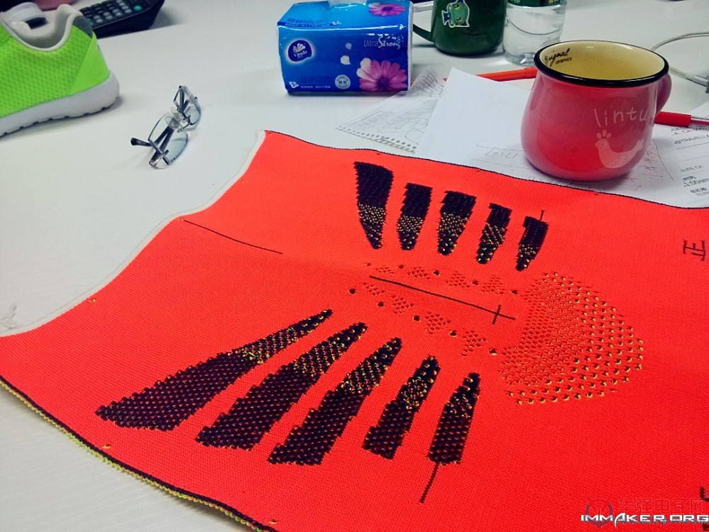 我们卖的不是童鞋，而是可穿戴设备
