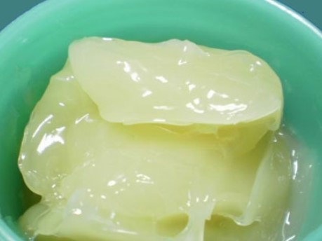PCBA产品加工中的助焊剂固体物量的选择